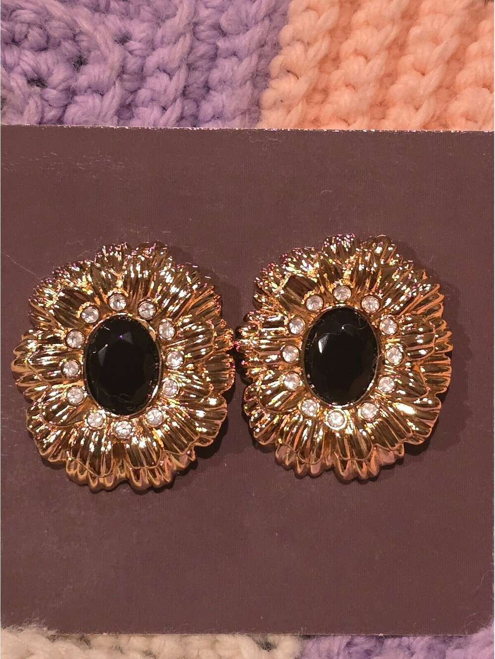 NOS Kenneth J Lane KJL for AVON Gold-tone Onyx Rhinestone Clip Earrings
